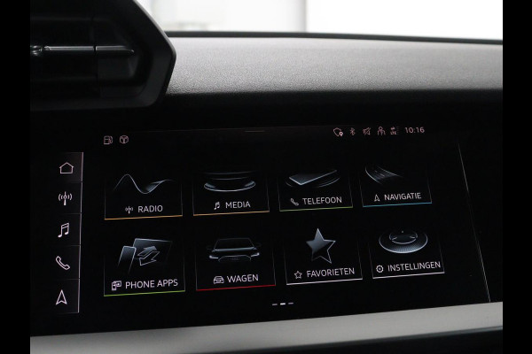 Audi A3 30 TFSI Advanced edition | Stoelverwarming | Adaptive cruise | Carplay | Sportstoelen | Virtual Cockpit | Navigatie | Full LED | Parkeerhulp | Climate control | Bluetooth