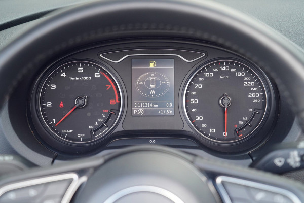 Audi A3 Cabriolet 1.5 TFSI CoD Sport S Line Edition / Vegasgelb / Led Matrix / Camera / Navi / Stoelverw. / Nekverw.