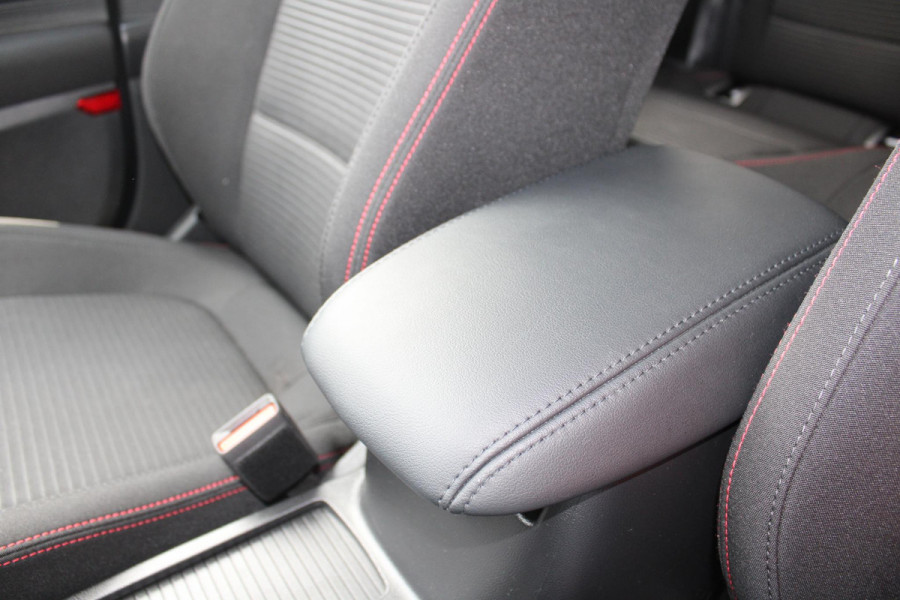 Ford FOCUS Wagon 1.0 EcoBoost Hybrid ST Line X | Automaat | Winterpack | Driver Assistance Pack | Privacy Glass | Camera