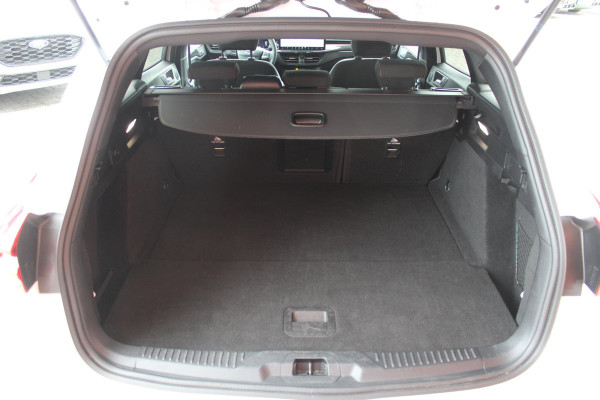 Ford FOCUS Wagon 1.0 EcoBoost Hybrid ST Line X | Automaat | Winterpack | Driver Assistance Pack | Privacy Glass | Camera