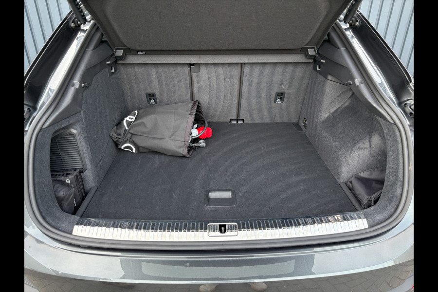 Audi Q3 Sportback 45 TFSI e S-Line | Pano | Trekhaak wegkl. | Memory Seats | Sonos | 360 Camera | 20'' | Prijs Rijklaar!!