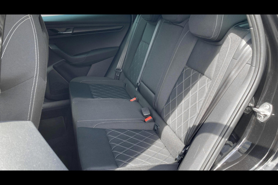 Škoda Karoq 1.5 TSI ACT Sportline Business | Matrix-LED | Camera | Keyless | 18"Lm