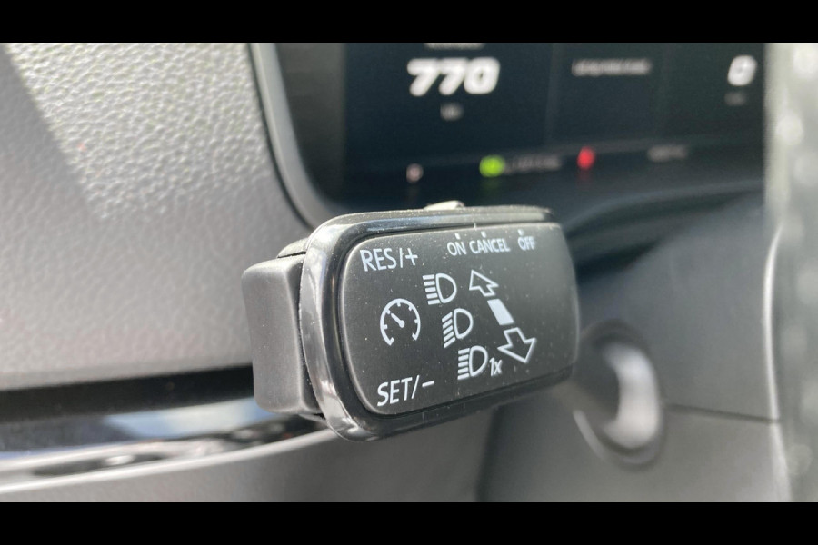Škoda Karoq 1.5 TSI ACT Sportline Business | Matrix-LED | Camera | Keyless | 18"Lm