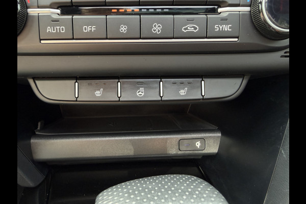 Kia Ceed Sportswagon 1.5 T-GDi GT-Line / Automaat / Keyless / Carplay / Schuif- Kanteldak / 17'' LM /