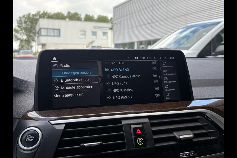 BMW X3 xDrive30e 292pk PHEV | Leder | Panoramadak | Harman Kardon | 360 camera | Memoryseat | Elek. achterklep | Stoelverwarming | Winterset