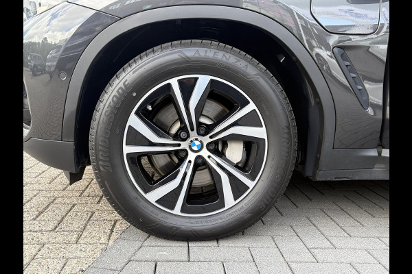 BMW X3 xDrive30e 292pk PHEV | Leder | Panoramadak | Harman Kardon | 360 camera | Memoryseat | Elek. achterklep | Stoelverwarming | Winterset