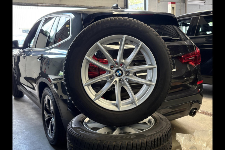BMW X3 xDrive30e 292pk PHEV | Leder | Panoramadak | Harman Kardon | 360 camera | Memoryseat | Elek. achterklep | Stoelverwarming | Winterset