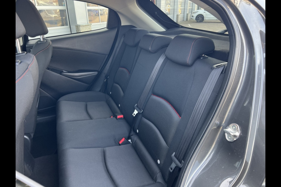 Mazda 2 1.5 90pk Sportive,airco,cruise,camera