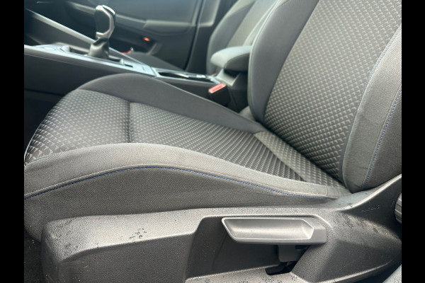 Volkswagen Golf 1.0 TSI Life Business Stoelverw. |Apple carplay