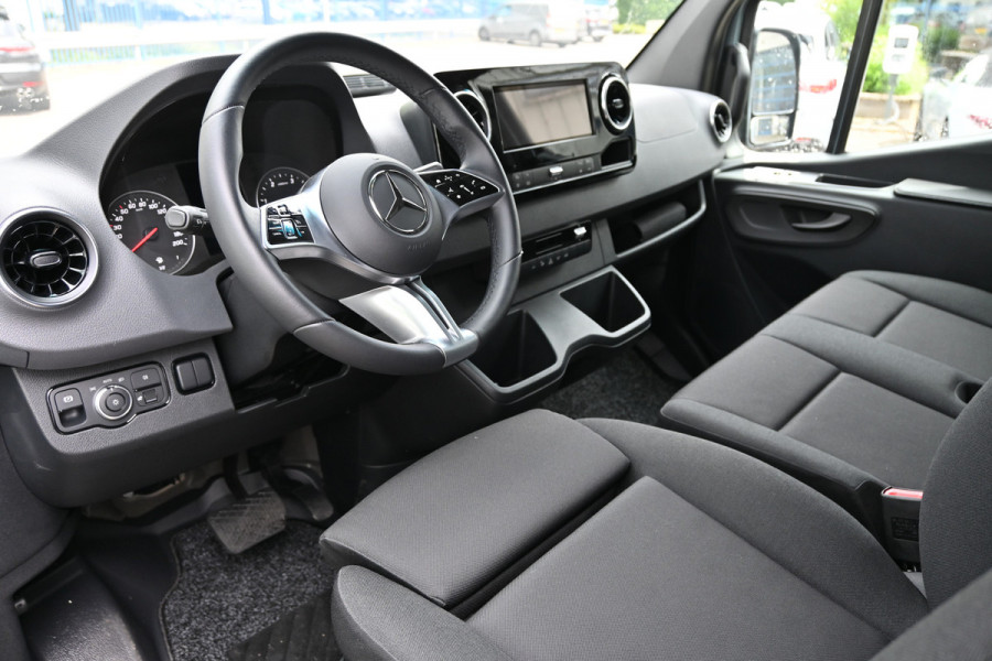 Mercedes-Benz Sprinter 315 CDI L2H2 Pro LED, Geveerde stoel, Navigatie met smartphone integratiepakket, Etc.
