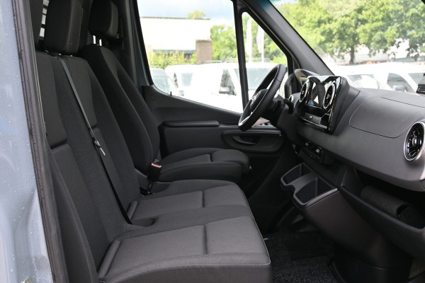 Mercedes-Benz Sprinter 315 CDI L2H2 Pro LED, Geveerde stoel, Navigatie met smartphone integratiepakket, Etc.