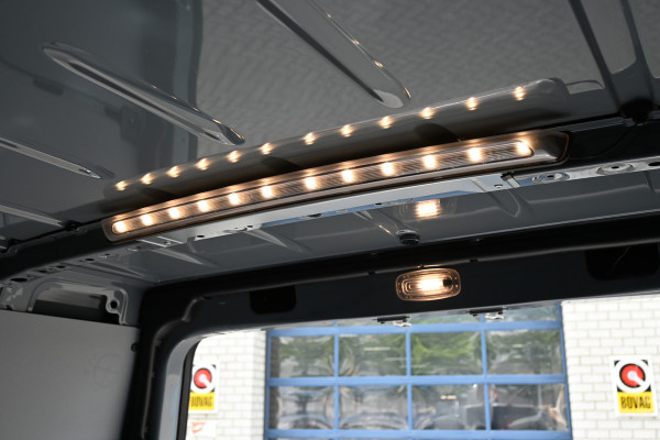 Mercedes-Benz Sprinter 315 CDI L2H2 Pro LED, Geveerde stoel, Navigatie met smartphone integratiepakket, Etc.
