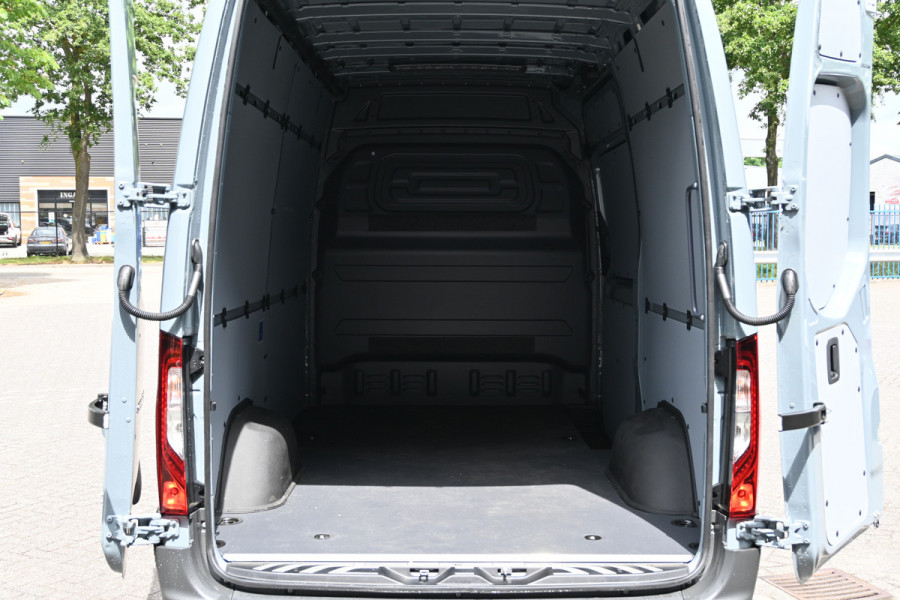 Mercedes-Benz Sprinter 315 CDI L2H2 Pro LED, Geveerde stoel, Navigatie met smartphone integratiepakket, Etc.