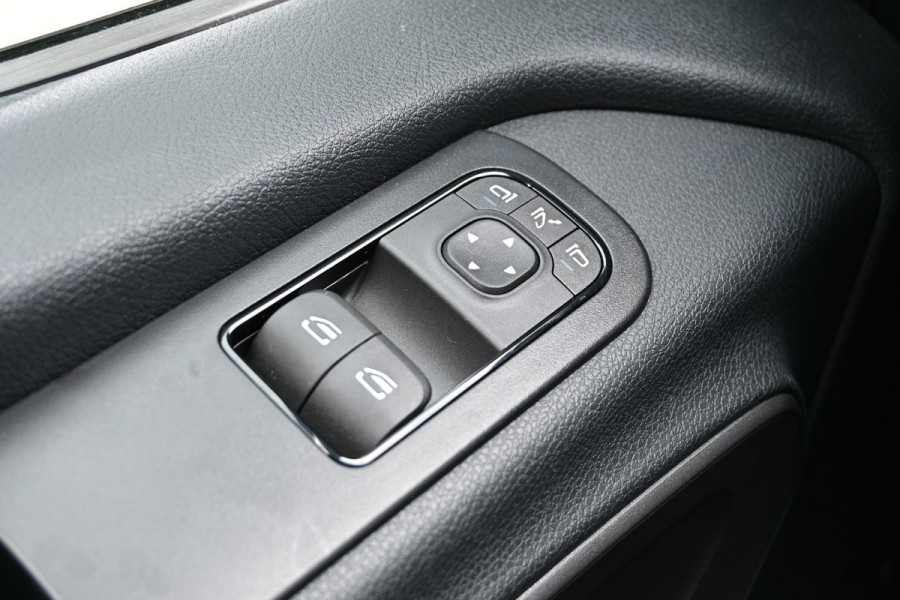 Mercedes-Benz Sprinter 315 CDI L2H2 Pro LED, Geveerde stoel, Navigatie met smartphone integratiepakket, Etc.