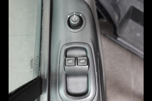 Ford Transit Custom 130pk Automaat L2H1 Trend Navigatie Cruise control Camera Parkeersensoren Trekhaak Airco
