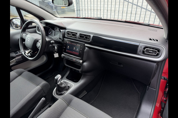 Citroën C3 82pk Shine (Camera - Navigatie via APP - Automatische Airco - Parkeersensoren - Lichtmetalen velgen - Apple Carplay)