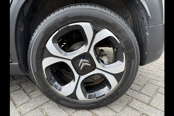 Citroën C3 Aircross 130pk Shine (Elektrisch Schuifdak - Keyless Entry - Camera - Parkeersensoren V+A - Automatische Airco - Navigatie - Apple Carpla