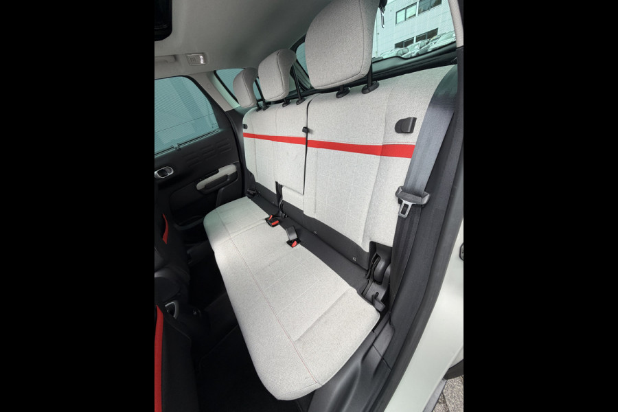 Citroën C3 Aircross 130pk Shine (Elektrisch Schuifdak - Keyless Entry - Camera - Parkeersensoren V+A - Automatische Airco - Navigatie - Apple Carpla