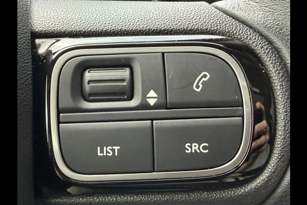 Citroën C3 Aircross 130pk Shine (Elektrisch Schuifdak - Keyless Entry - Camera - Parkeersensoren V+A - Automatische Airco - Navigatie - Apple Carpla