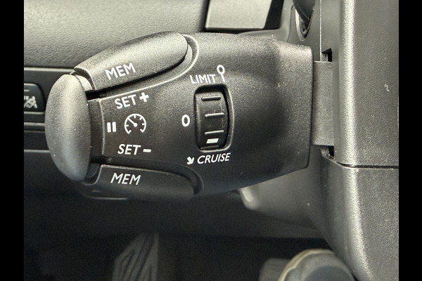 Citroën C3 Aircross 130pk Shine (Elektrisch Schuifdak - Keyless Entry - Camera - Parkeersensoren V+A - Automatische Airco - Navigatie - Apple Carpla