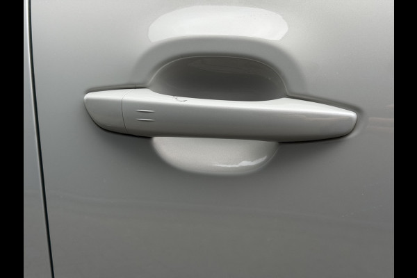 Citroën C3 Aircross 130pk Shine (Elektrisch Schuifdak - Keyless Entry - Camera - Parkeersensoren V+A - Automatische Airco - Navigatie - Apple Carpla