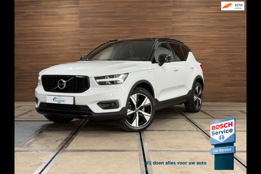 Volvo XC40 1.5 T5 Recharge R-Design | H/K Premium Sound | Pano | Trekhaak | Licht Pakket | Parkeerassist Pakket | Winter Pakket |