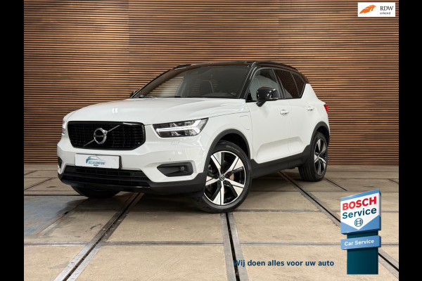 Volvo XC40 1.5 T5 Recharge R-Design | H/K Premium Sound | Pano | Trekhaak | Licht Pakket | Parkeerassist Pakket | Winter Pakket |