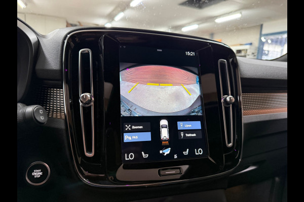 Volvo XC40 1.5 T5 Recharge R-Design | H/K Premium Sound | Pano | Trekhaak | Licht Pakket | Parkeerassist Pakket | Winter Pakket |