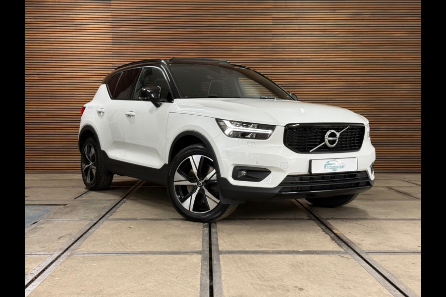 Volvo XC40 1.5 T5 Recharge R-Design | H/K Premium Sound | Pano | Trekhaak | Licht Pakket | Parkeerassist Pakket | Winter Pakket |