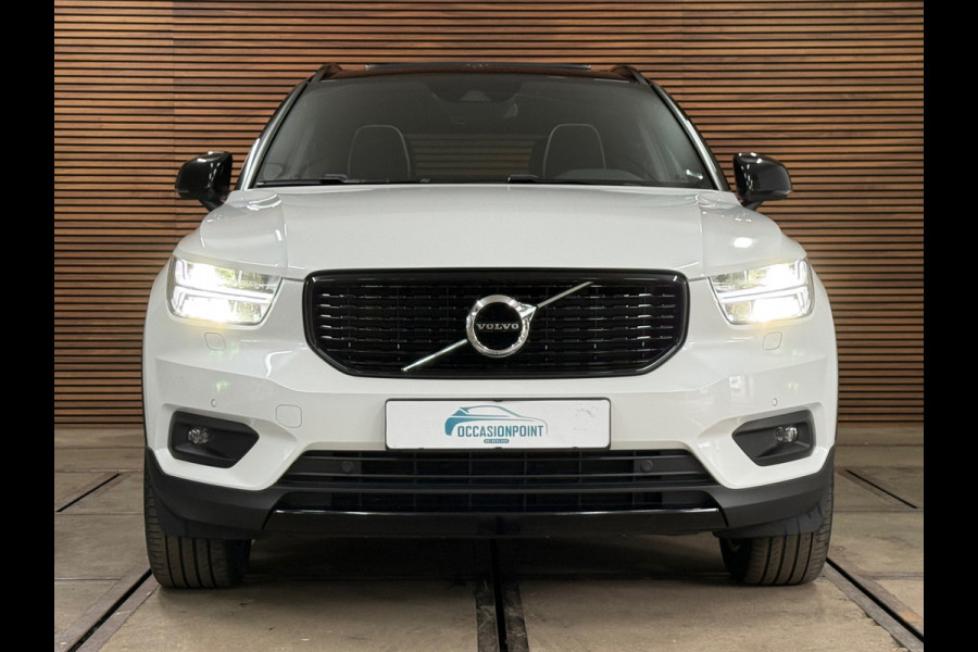 Volvo XC40 1.5 T5 Recharge R-Design | H/K Premium Sound | Pano | Trekhaak | Licht Pakket | Parkeerassist Pakket | Winter Pakket |