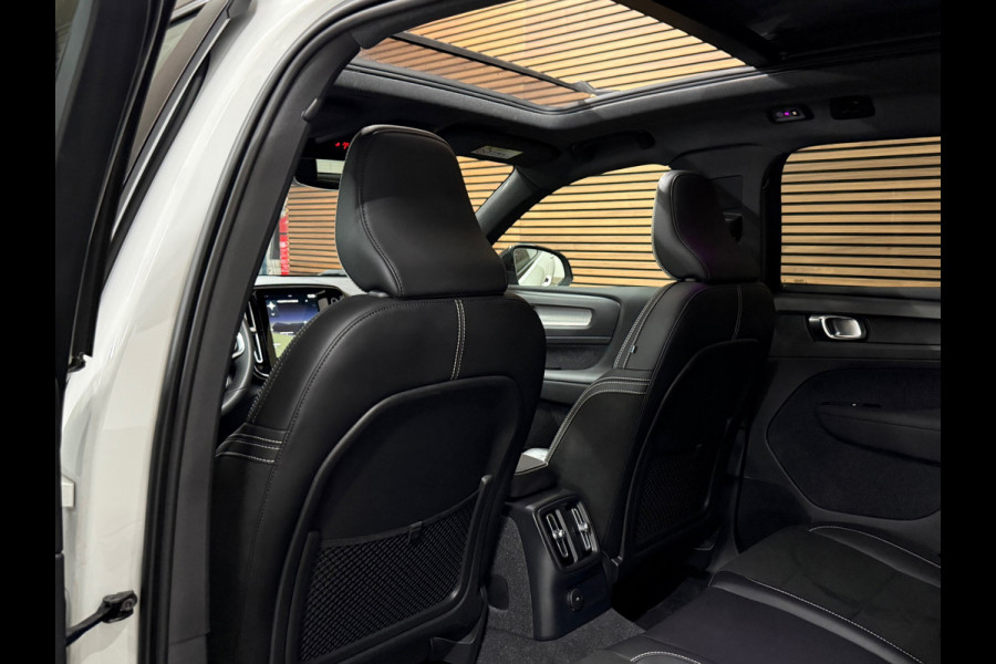 Volvo XC40 1.5 T5 Recharge R-Design | H/K Premium Sound | Pano | Trekhaak | Licht Pakket | Parkeerassist Pakket | Winter Pakket |