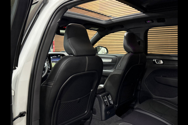 Volvo XC40 1.5 T5 Recharge R-Design | H/K Premium Sound | Pano | Trekhaak | Licht Pakket | Parkeerassist Pakket | Winter Pakket |