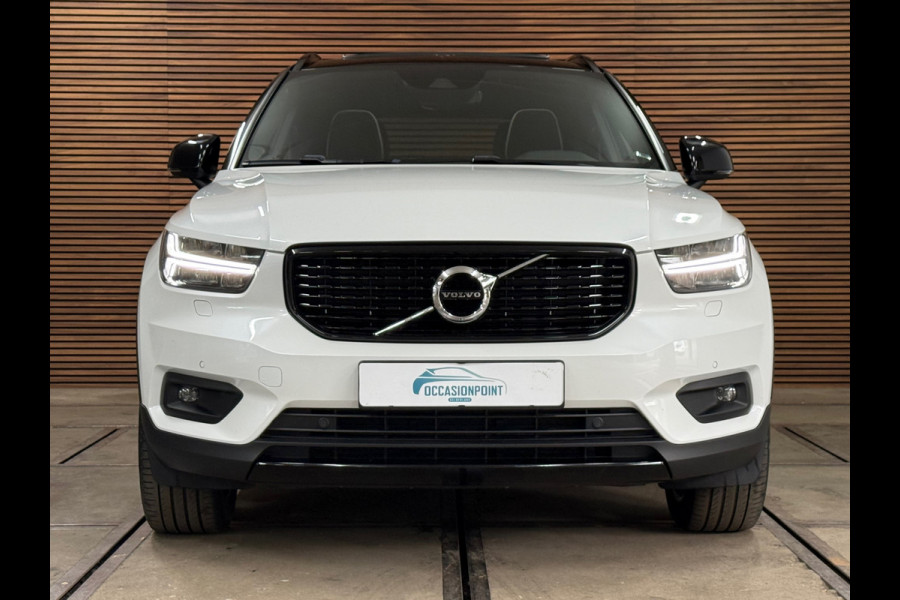 Volvo XC40 1.5 T5 Recharge R-Design | H/K Premium Sound | Pano | Trekhaak | Licht Pakket | Parkeerassist Pakket | Winter Pakket |
