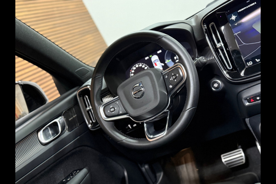 Volvo XC40 1.5 T5 Recharge R-Design | H/K Premium Sound | Pano | Trekhaak | Licht Pakket | Parkeerassist Pakket | Winter Pakket |