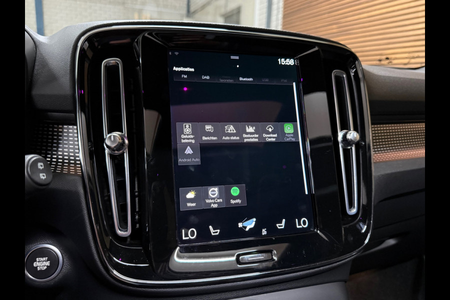 Volvo XC40 1.5 T5 Recharge R-Design | H/K Premium Sound | Pano | Trekhaak | Licht Pakket | Parkeerassist Pakket | Winter Pakket |
