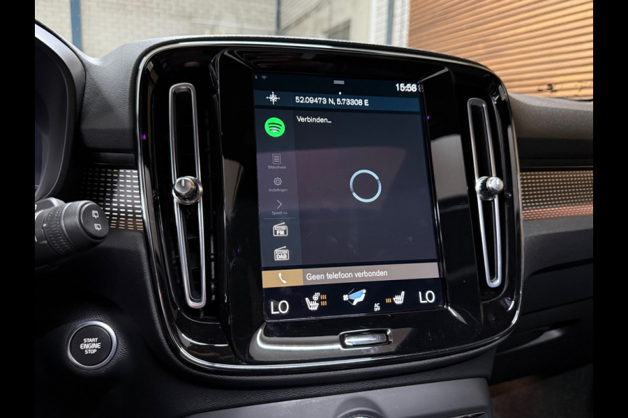 Volvo XC40 1.5 T5 Recharge R-Design | H/K Premium Sound | Pano | Trekhaak | Licht Pakket | Parkeerassist Pakket | Winter Pakket |