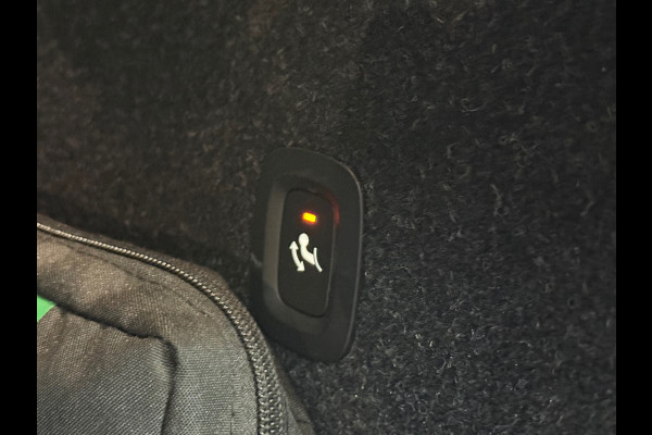 Volvo XC40 1.5 T5 Recharge R-Design | H/K Premium Sound | Pano | Trekhaak | Licht Pakket | Parkeerassist Pakket | Winter Pakket |