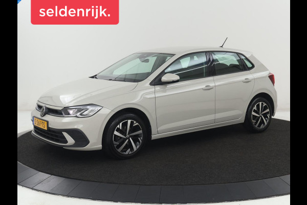 Volkswagen Polo 1.0 TSI Life Business | Stoelverwarming | Adaptive cruise | Carplay | Trekhaak | Navigatie | Full LED | 16'' | Climate control | DAB | Bluetooth