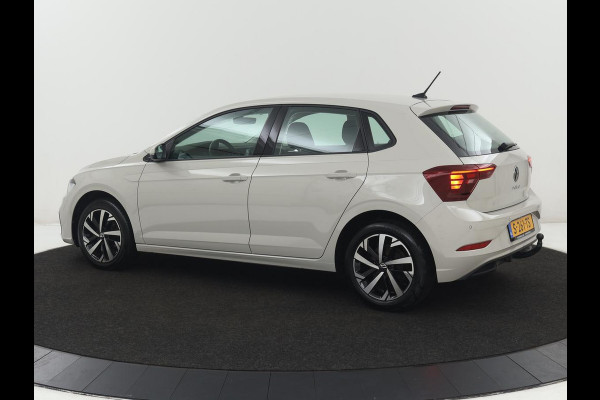 Volkswagen Polo 1.0 TSI Life Business | Stoelverwarming | Adaptive cruise | Carplay | Trekhaak | Navigatie | Full LED | 16'' | Climate control | DAB | Bluetooth