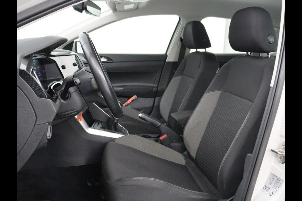 Volkswagen Polo 1.0 TSI Life Business | Stoelverwarming | Adaptive cruise | Carplay | Trekhaak | Navigatie | Full LED | 16'' | Climate control | DAB | Bluetooth