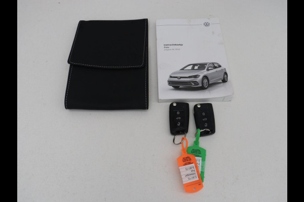 Volkswagen Polo 1.0 TSI Life Business | Stoelverwarming | Adaptive cruise | Carplay | Trekhaak | Navigatie | Full LED | 16'' | Climate control | DAB | Bluetooth