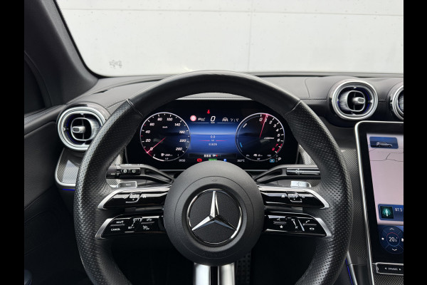 Mercedes-Benz GLC 300e 4MATIC AMG Line | Trekhaak | Distronic | CarPlay | Camera | 19 inch