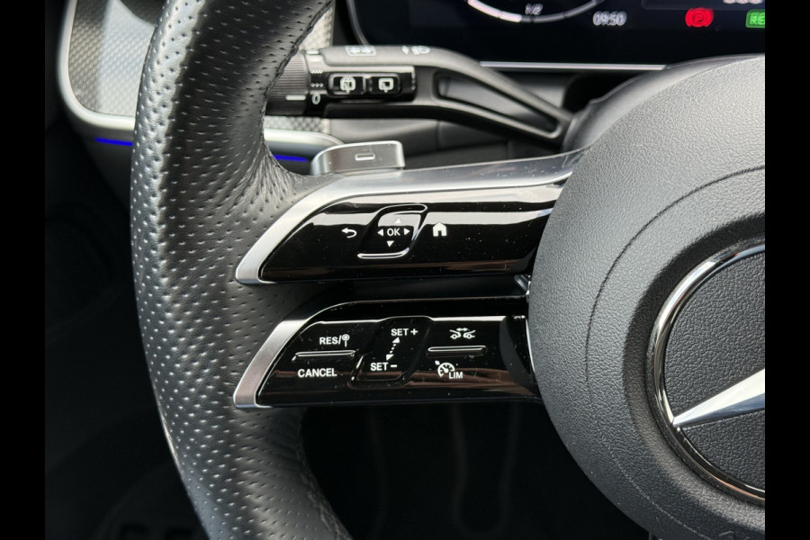 Mercedes-Benz GLC 300e 4MATIC AMG Line | Trekhaak | Distronic | CarPlay | Camera | 19 inch