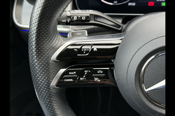 Mercedes-Benz GLC 300e 4MATIC AMG Line | Trekhaak | Distronic | CarPlay | Camera | 19 inch