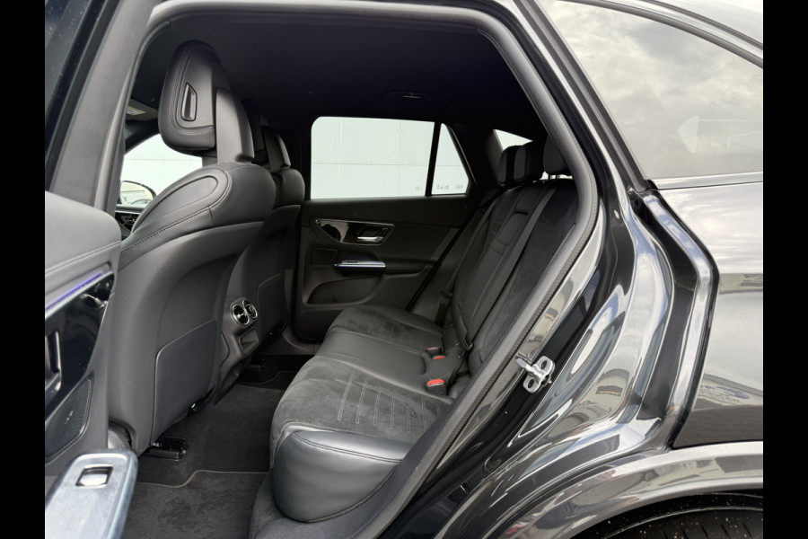 Mercedes-Benz GLC 300e 4MATIC AMG Line | Trekhaak | Distronic | CarPlay | Camera | 19 inch