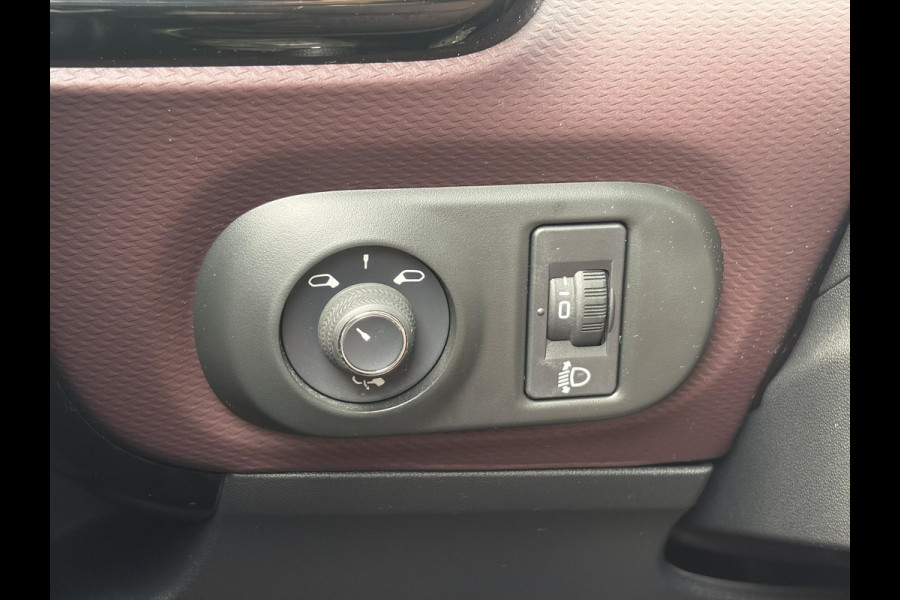 Citroën C4 Cactus 1.2 PureTech Shine 131pk,6 Bak,D-riem vv in 204,Pano,Trekhaak,Camera,Navi,Dodehoek,Keyless,Clima,Cruise,N.A.P,Recent beurt gehad,Pdc V+A,Lm velgen,Apk tot 06-2027