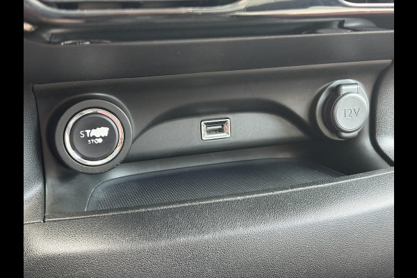 Citroën C4 Cactus 1.2 PureTech Shine 131pk,6 Bak,D-riem vv in 204,Pano,Trekhaak,Camera,Navi,Dodehoek,Keyless,Clima,Cruise,N.A.P,Recent beurt gehad,Pdc V+A,Lm velgen,Apk tot 06-2027