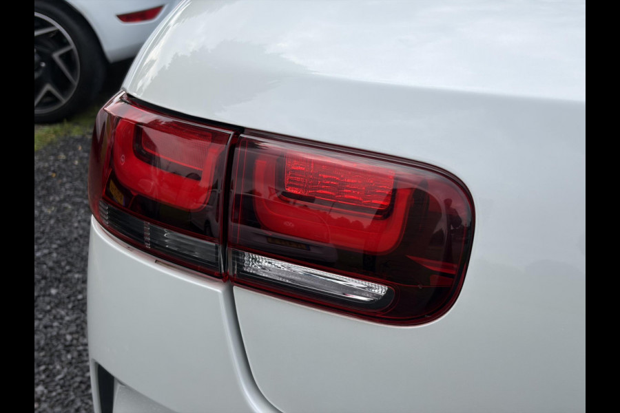 Citroën C4 Cactus 1.2 PureTech Shine 131pk,6 Bak,D-riem vv in 204,Pano,Trekhaak,Camera,Navi,Dodehoek,Keyless,Clima,Cruise,N.A.P,Recent beurt gehad,Pdc V+A,Lm velgen,Apk tot 06-2027