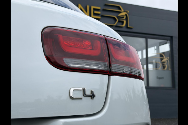 Citroën C4 Cactus 1.2 PureTech Shine 131pk,6 Bak,D-riem vv in 204,Pano,Trekhaak,Camera,Navi,Dodehoek,Keyless,Clima,Cruise,N.A.P,Recent beurt gehad,Pdc V+A,Lm velgen,Apk tot 06-2027