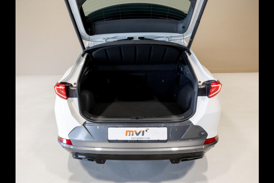 CUPRA Formentor 1.5 TSI Business Edition Plus / 150pk / Panorama dak / Achteruitrij camera / Stoel en stuur verwarming /